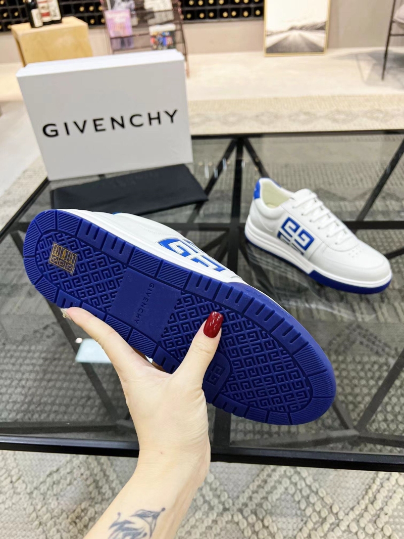 Givenchy Sneakers